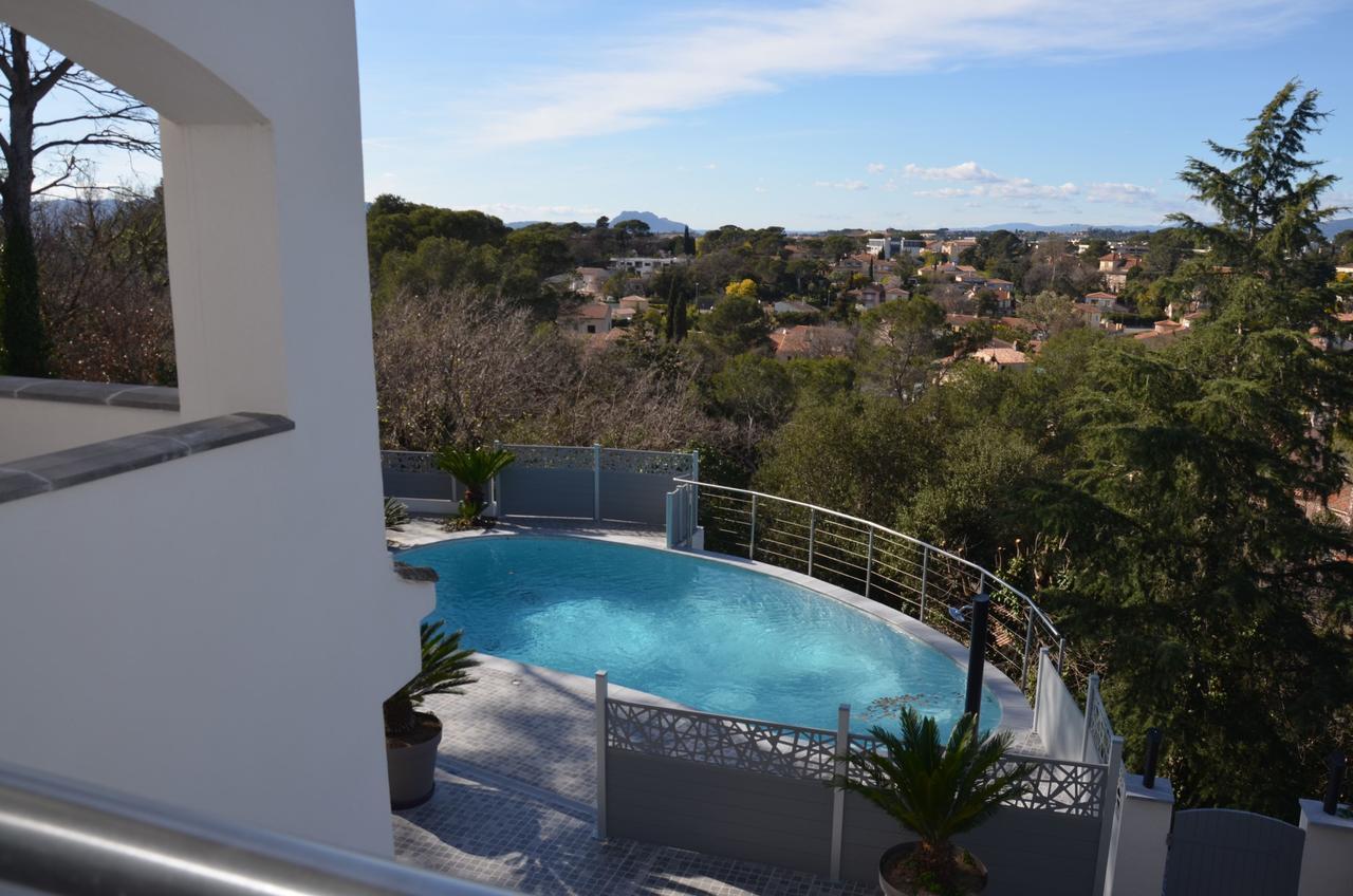 Belle Maison Avec Piscine Dans Les Hauteurs A Saint Raphael Exterior foto
